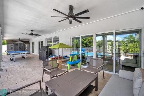 5421 N 36th Court Hollywood FL 33021
