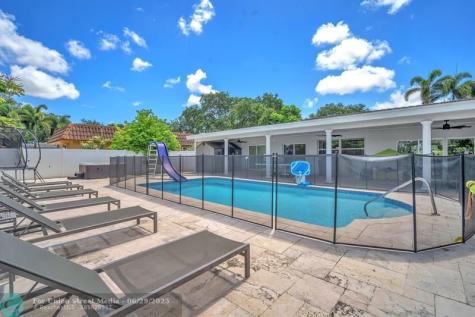 5421 N 36th Court Hollywood FL 33021
