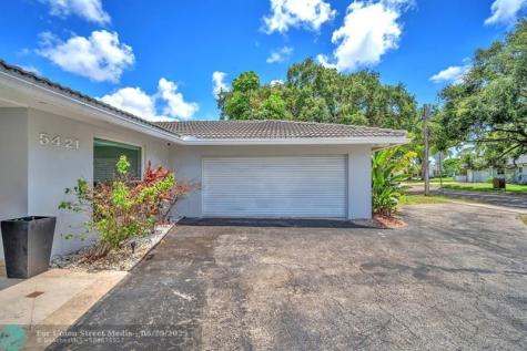 5421 N 36th Court Hollywood FL 33021