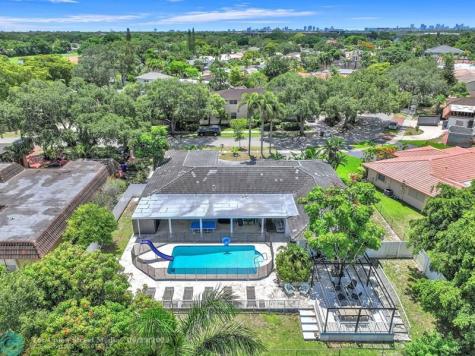 5421 N 36th Court Hollywood FL 33021