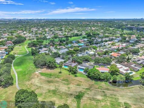 5421 N 36th Court Hollywood FL 33021