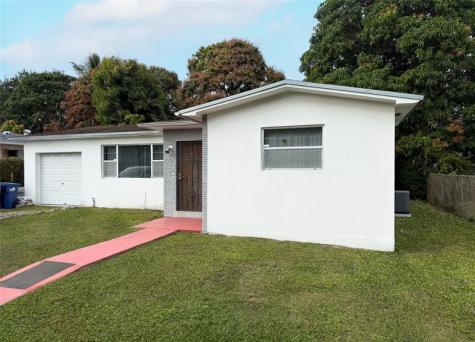 341 NE 164th Street Miami FL 33162