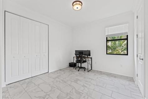 11855 SW 13th Court Pembroke Pines FL 33025