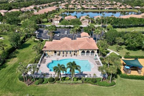 5563 55TH Terrace Vero Beach FL 32967