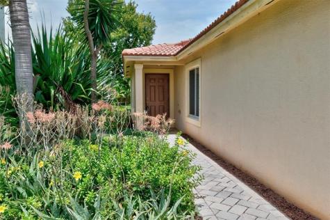 5563 55TH Terrace Vero Beach FL 32967
