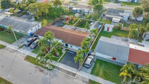 1933 SW 67th Avenue North Lauderdale FL 33068