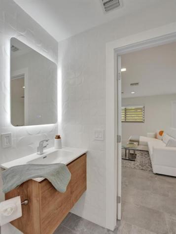 260 NW 36th Street Boca Raton FL 33431