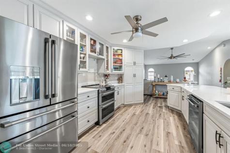 2812 SW 29th Avenue Cape Coral FL 33914