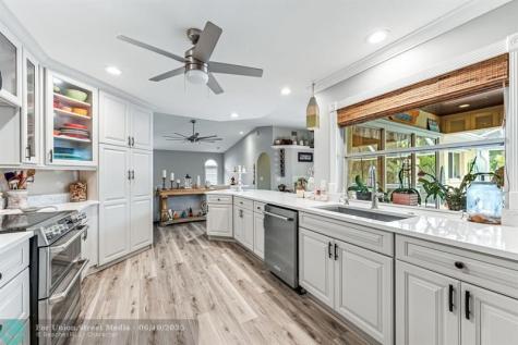2812 SW 29th Avenue Cape Coral FL 33914