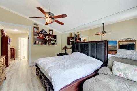 2811 Montevideo Avenue Hollywood FL 33026