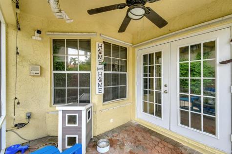 2811 Montevideo Avenue Hollywood FL 33026