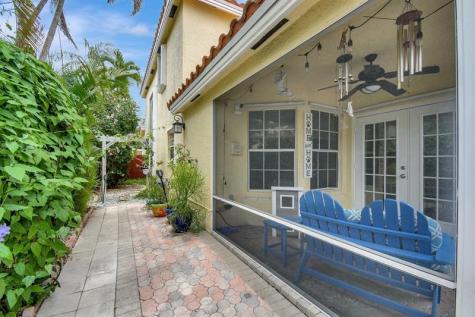 2811 Montevideo Avenue Hollywood FL 33026