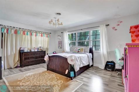 1325 Middle River Drive Fort Lauderdale FL 33304