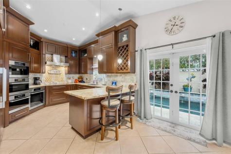 2850 E Sable Circle Margate FL 33063