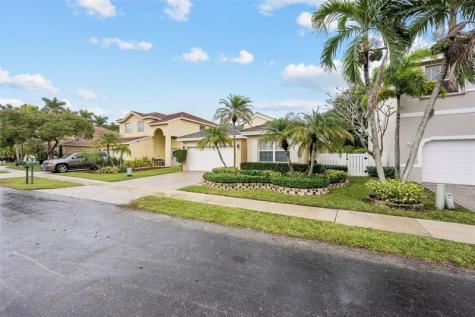 2850 E Sable Circle Margate FL 33063
