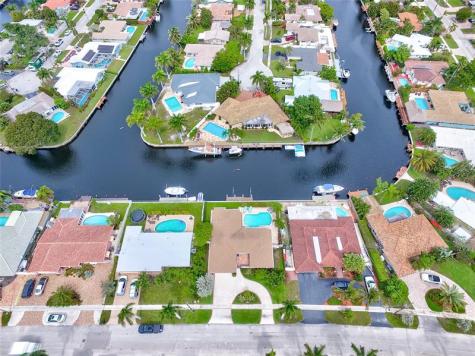 1479 NE 57th Place Fort Lauderdale FL 33334