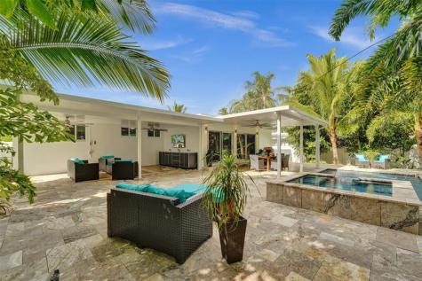 1743 NE 27th Street Wilton Manors FL 33334