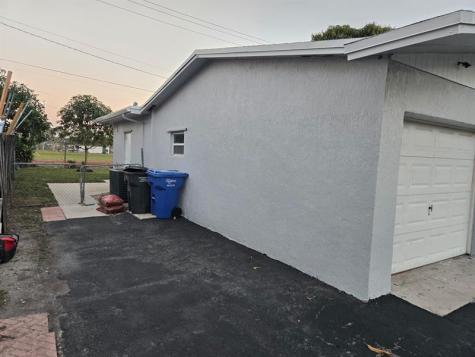 511 N 65th Avenue Hollywood FL 33024