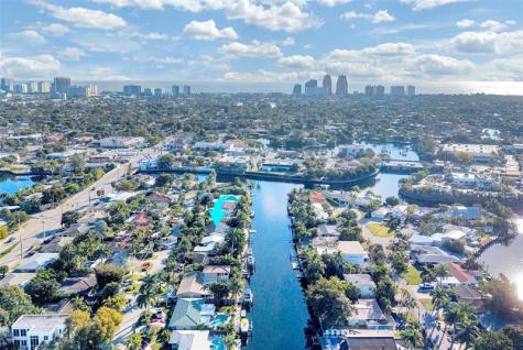2116 NE 25th Street Wilton Manors FL 33305