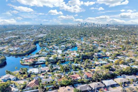 2116 NE 25th Street Wilton Manors FL 33305