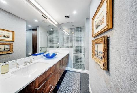 2116 NE 25th Street Wilton Manors FL 33305