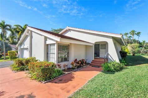 2850 Deer Creek Kelly Brooke Lane Deerfield Beach FL 33442