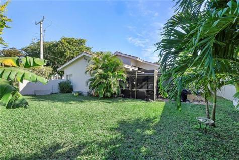 2850 Deer Creek Kelly Brooke Lane Deerfield Beach FL 33442