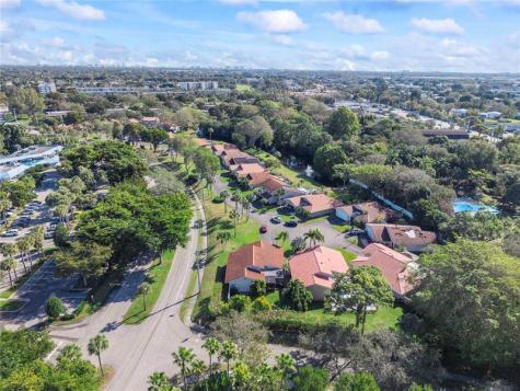 2850 Deer Creek Kelly Brooke Lane Deerfield Beach FL 33442