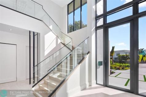 32 Seneca Road Fort Lauderdale FL 33308