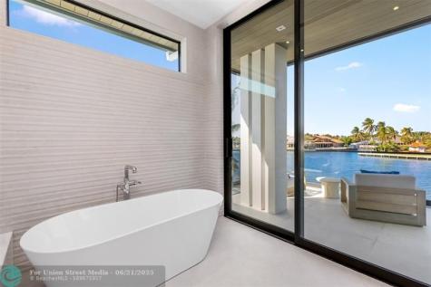 32 Seneca Road Fort Lauderdale FL 33308