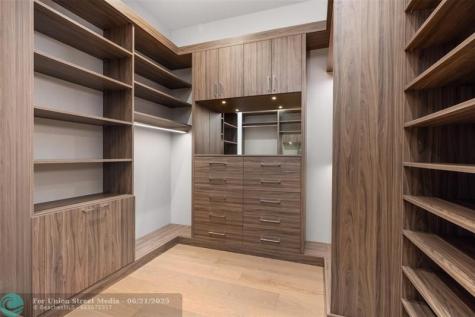 32 Seneca Road Fort Lauderdale FL 33308