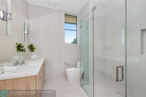 32 Seneca Road Fort Lauderdale FL 33308