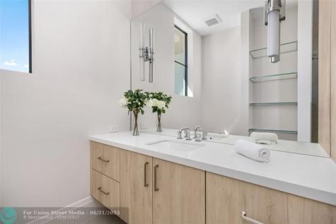 32 Seneca Road Fort Lauderdale FL 33308