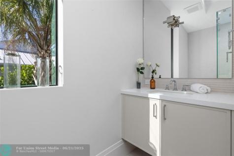 32 Seneca Road Fort Lauderdale FL 33308