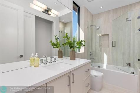 32 Seneca Road Fort Lauderdale FL 33308