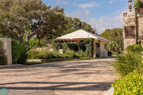 32 Seneca Road Fort Lauderdale FL 33308
