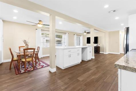 8851 NW 15th Street Plantation FL 33322