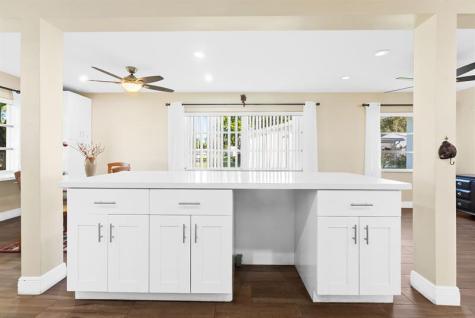 8851 NW 15th Street Plantation FL 33322