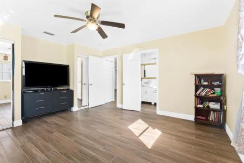 8851 NW 15th Street Plantation FL 33322