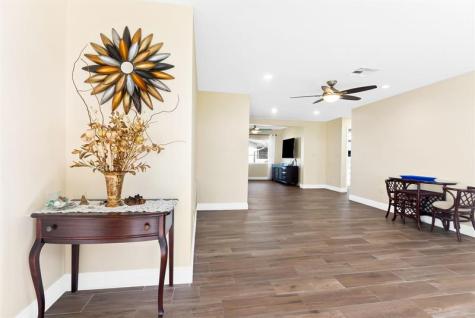 8851 NW 15th Street Plantation FL 33322