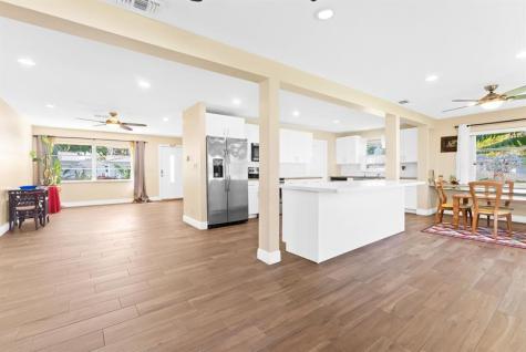 8851 NW 15th Street Plantation FL 33322