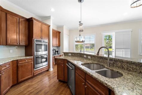 8550 Lakeside Bend Parkland FL 33076