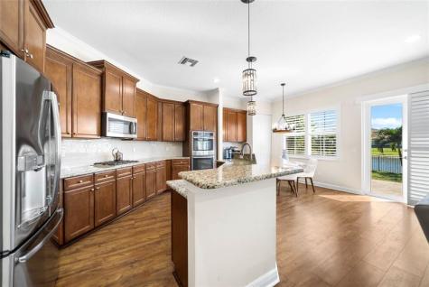 8550 Lakeside Bend Parkland FL 33076