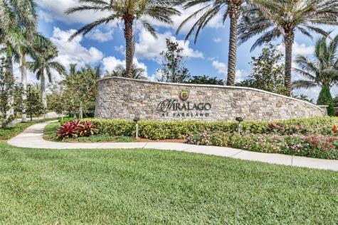 8550 Lakeside Bend Parkland FL 33076