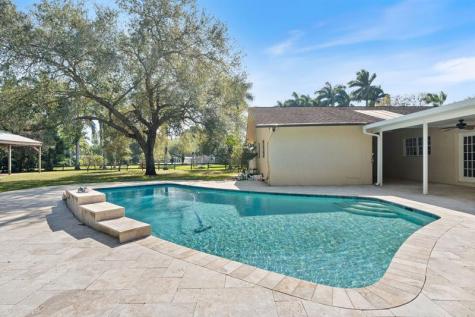 5400 SW 164 Terrace Southwest Ranches FL 33331