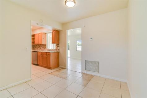 458 SE Galleon Lane Port St Lucie FL 34983