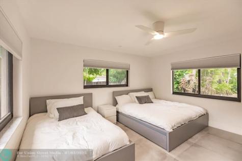 1900 Bayview Drive Fort Lauderdale FL 33305