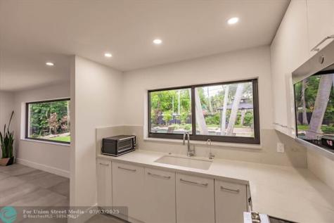 1900 Bayview Drive Fort Lauderdale FL 33305