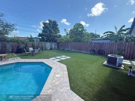4420 NW 8th Street Coconut Creek FL 33066