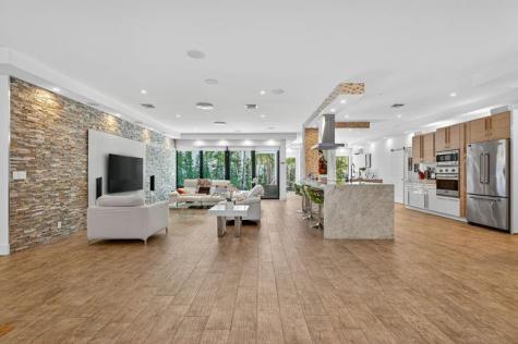 2460 NE 36th Street Fort Lauderdale FL 33308